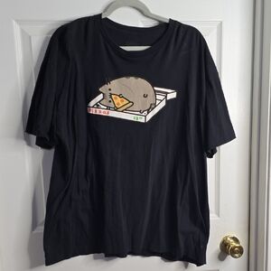 Hot Topic Black Pusheen Eating Pizza Tee